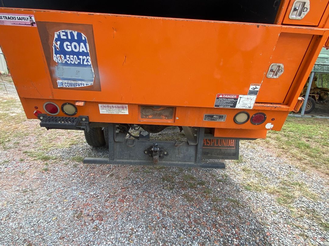 2013 FORD F750 - Image 7